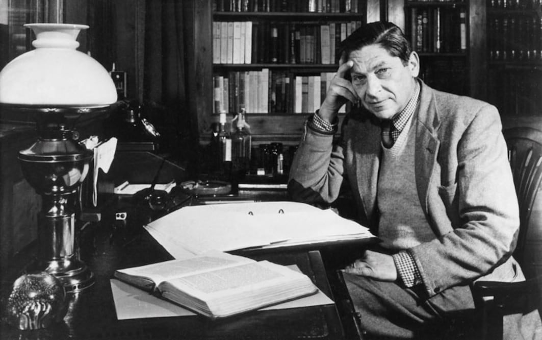 Arthur Koestler escribió entre 1939 y 1941 las memorias de sus viajes por una Europa devastada por la Segunda Guerra Mundial. Foto: Fórcale Ediciones