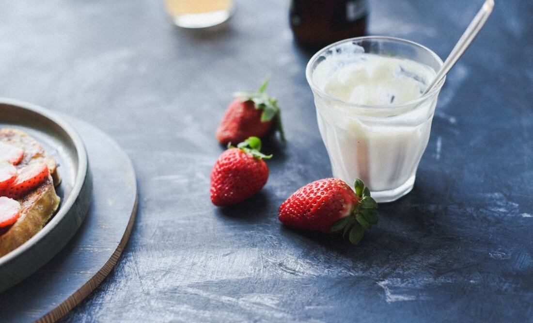 Descubre los beneficios al consumir yogur. Foto: Pexels