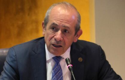 Llama director del IPN a mesa con vocas en paro
