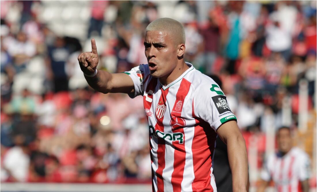 Brian Fernández, exdelantero del Necaxa, fue detenido por apedrear unidad de transporte público / FOTO: IMAGO7