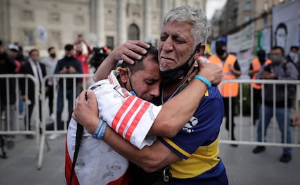 Aficionado de River Plate y el llanto desgarrador por muerte de Maradona