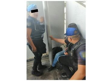 Policías evitan que mujer se arroje a las vías en Metro Pantitlán