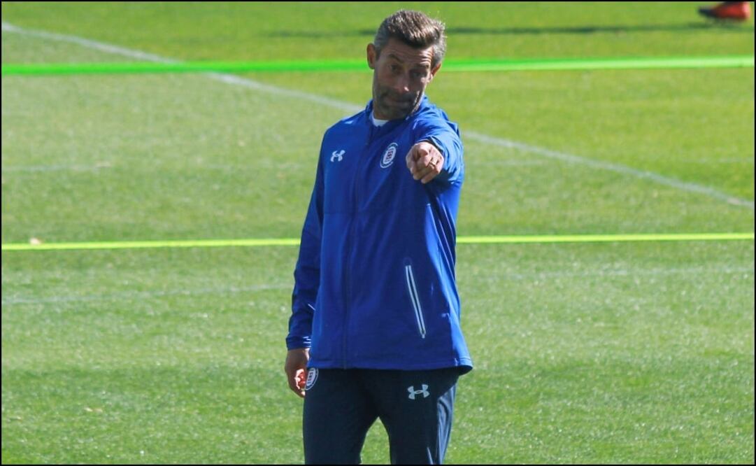 Caixinha en el entrenamiento de pretemporada con Cruz Azul | Imago7