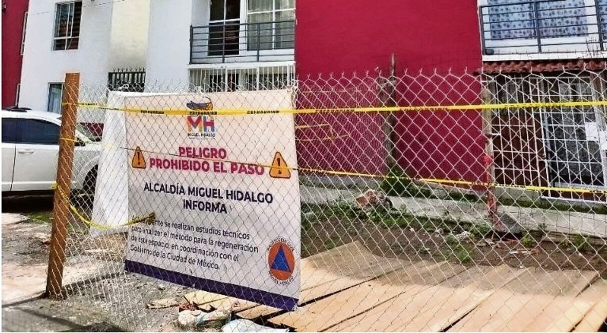 La Secretaría de Gestión Integral de Riesgos y Protección Civil trabaja en obras de relleno de minas que están frente a Ciudad del Bienestar. Foto: Especial