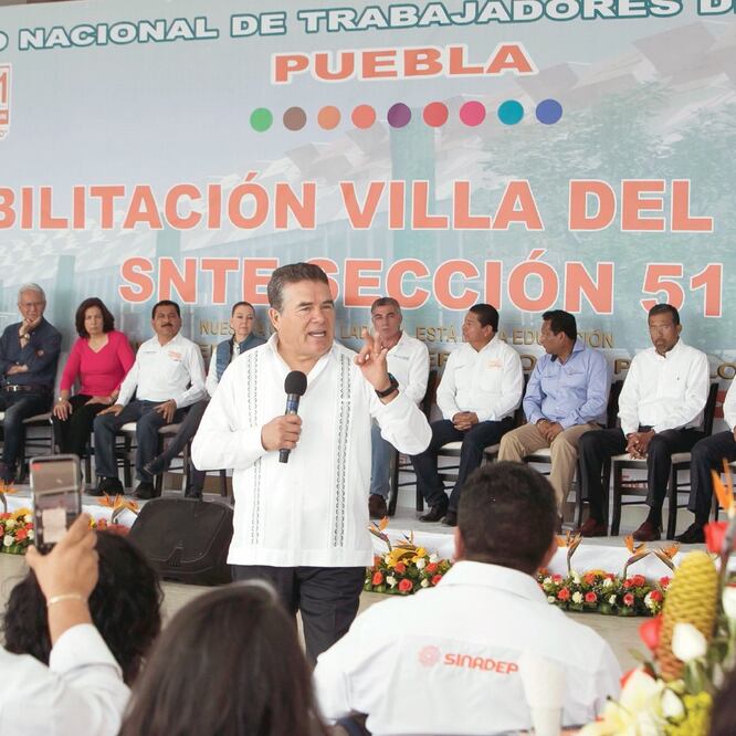 Juan Díaz de la Torre, líder del SNTE, dijo que los maestros tienen el perfil pa ra responder a los desafíos de México en materia educativa.