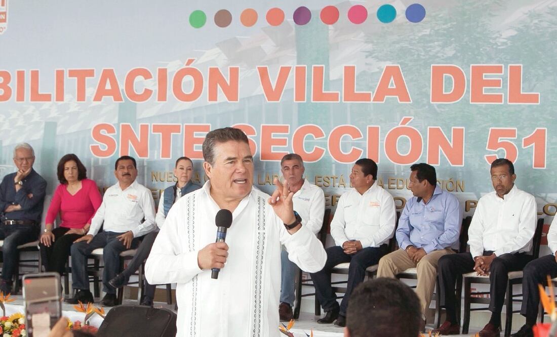 Juan Díaz de la Torre, líder del SNTE, dijo que los maestros tienen el perfil pa ra responder a los desafíos de México en materia educativa.