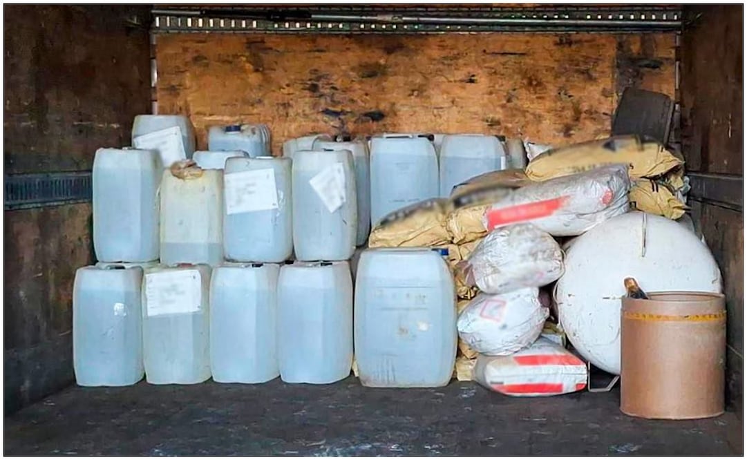 Destruyen precursores químicos y más de 400 pastillas de fentanilo. Foto: Especial