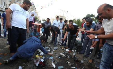 Turquía: Dos muertos y 100 heridos tras explosiones en mitin