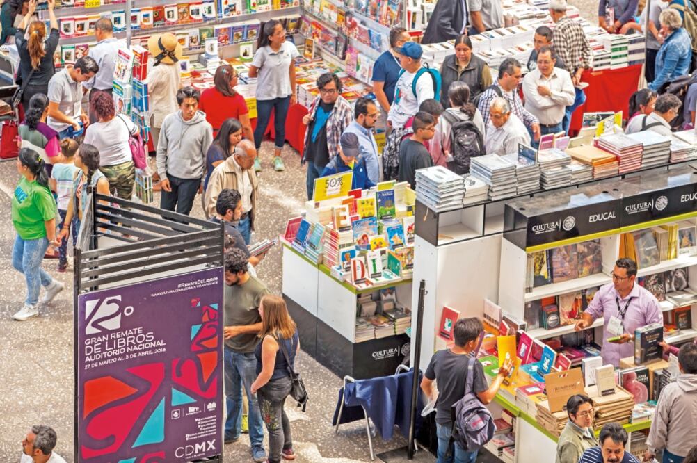 El Gran Remate de Libros en el Auditorio Nacional espera más de 120 mil visitantes y ventas superiores a los 15 mdp (CAMILA MATA. EL UNIVERSAL)
