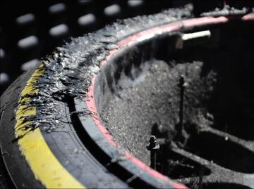 ¡Brutal! Así quedó la llanta que se quemó en el auto de Max Verstappen