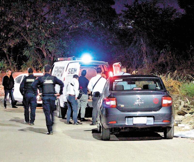 Hallazgo. En Sinaloa fue encontrado el cuerpo de un hombre dentro de un canal, con impacto de bala. Foto: CORTESÍA