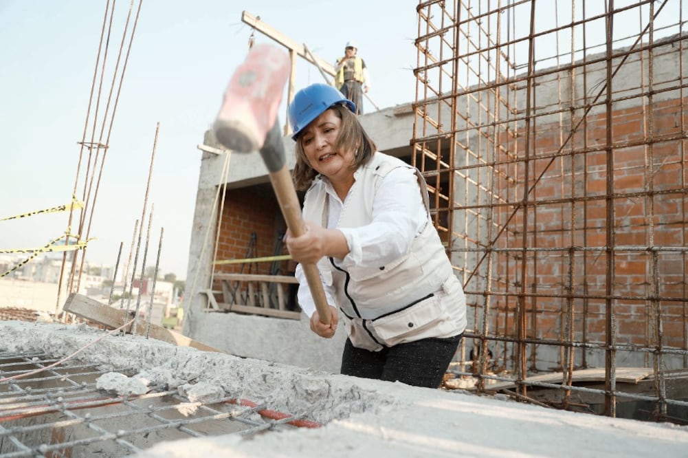 La delegada en la Miguel Hidalgo afirmó que en el predio se alzaron un par de edificios de departamentos casi terminados que sólo deberían tener una altura máxima de tres niveles. (ALEJANDRA LEYVA. EL UNIVERSAL)