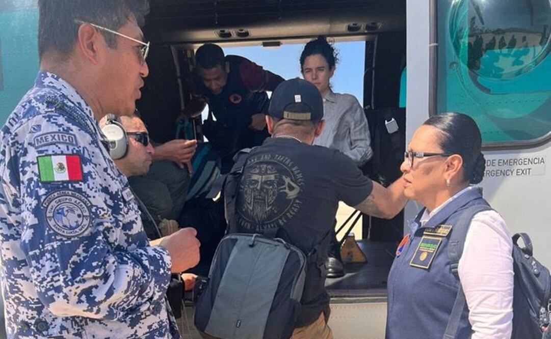 Las titulares de Seguridad y Gobernación fueron a Acapulco ante las acciones que realiza el Gobierno de México en favor de la población afectada por "Otis". Foto: Segob