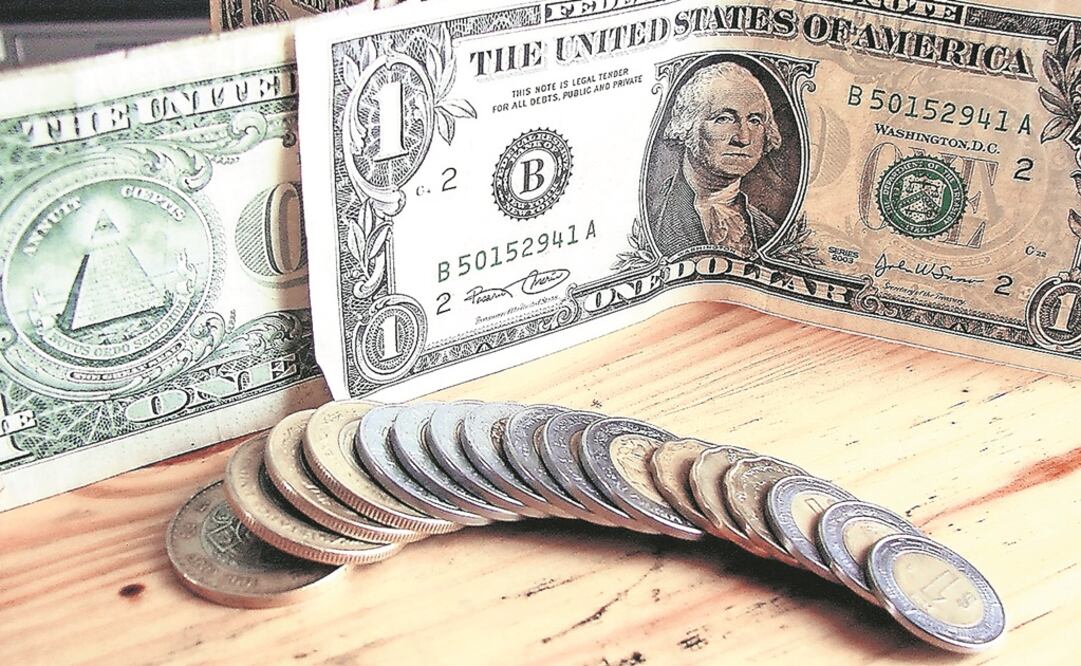Sube dólar a $20.05 a la venta en bancos