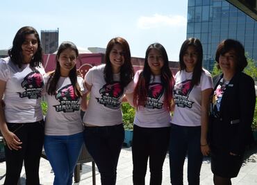 Unen fuerza femenina en concurso de robótica