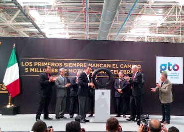 Pirelli celebra la producción en México de la llanta 5 millones