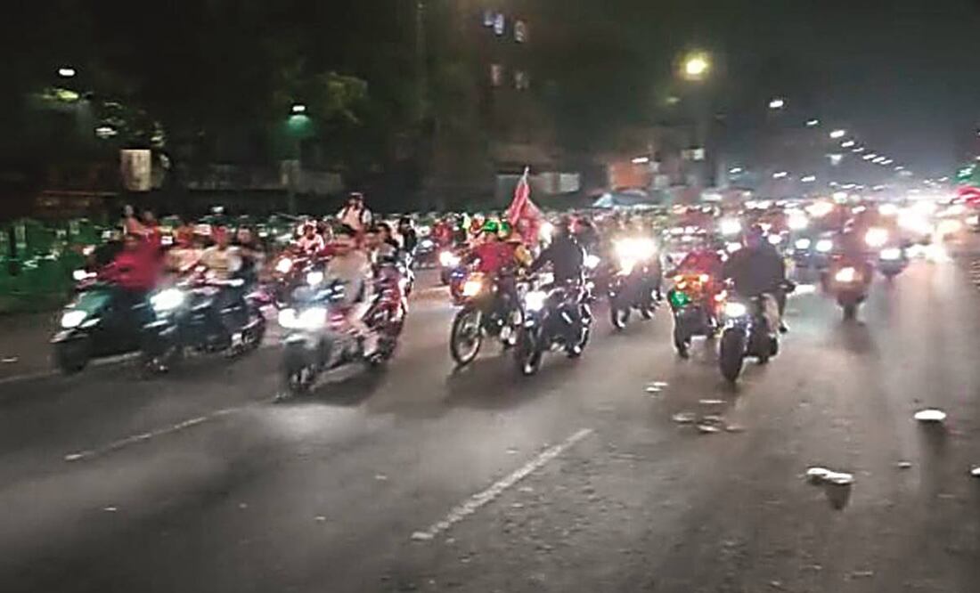 La noche del domingo se realizó la “rodada del terror” por diversas calles del Centro. Foto: Especial