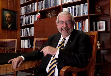 Rector de la UNAM "aplaudiría" elevación constitucional de educación superior