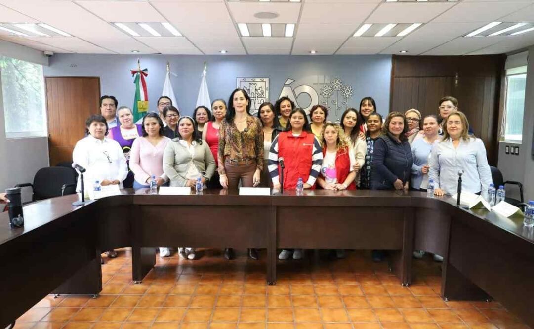 Este 24 de septiembre de 2024, Lía Limón reiteró que los derechos de la infancia son una sus causas de vida, por los que se congratuló de haber realizados acciones estratégicas en beneficio de la niñez de Álvaro Obregón. Foto: Especial