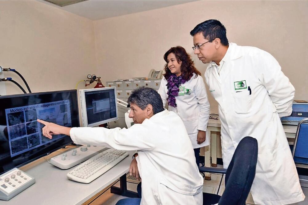 El Instituto Mexicano del Petróleo, pese a su discurso de austeridad, da a su sindicato cuantiosos recursos para prestaciones, entre las que destacan las destinadas para festejos de aniversario (TWITTER DEL IMP)