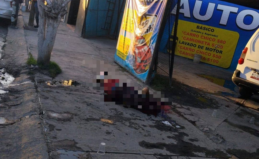 Tras discusión hombre pierde la vida en ataque armado frente a autolavado en Tultitlán; un policía resulta lesionado.
Foto: Especial.