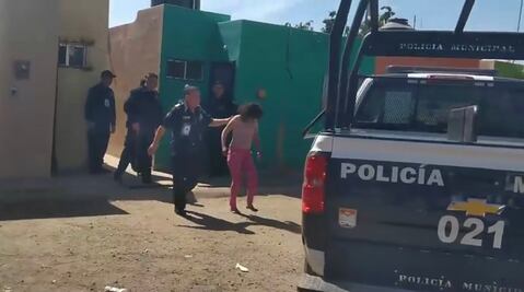 Rescatan a mujer encadenada en Sonora