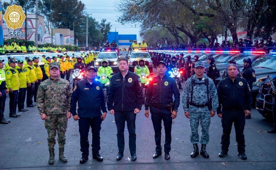 Elementos de la SSC, Marina y Guardia Nacional realizan operativo de seguridad Azcapotzalco; participaron 450 policías.
Foto: Especial.