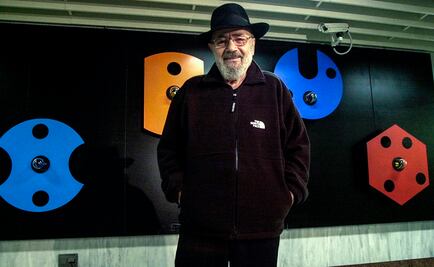 Muere Takis, creador de esculturas en movimiento