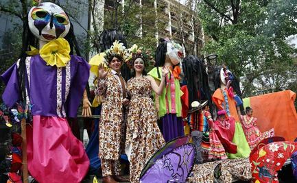 Con vestuarios “mágicos” inauguran primer desfile de la primavera en la Cuauhtémoc; el primero en su categoría en México