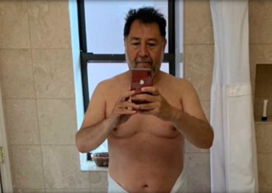 Fernández Noroña, del "changa tu madre" hasta foto en toalla, estas han sido las otras polémicas del diputado