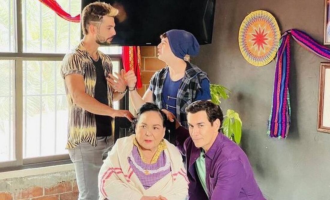 El productor compartió que Carmen Salinas para él es como una tía.