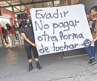 Mexiquenses protestan por aumento en el Mexibús