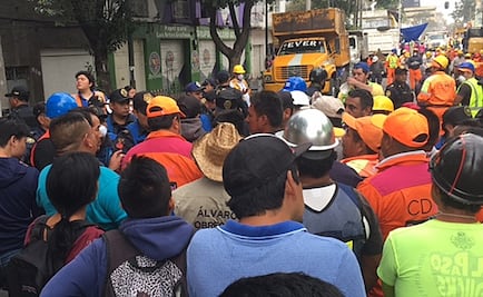 Se desborda ayuda ciudadana en empresa textilera en la Obrera