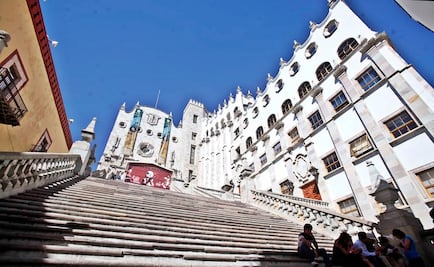 Universidad de Guanajuato anuncia transporte gratuito para estudiantes 