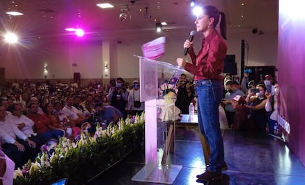 Sheinbaum se reúne con militantes de Morena en Querétaro; niega campaña electoral