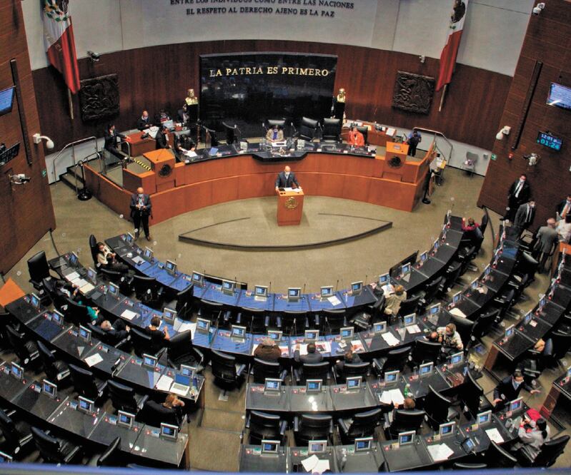 El PT en el Senado busca que en caso de despido durante una emergencia se reincorpore al trabajador a su puesto tras esta. ARCHIVO EL UNIVERSAL