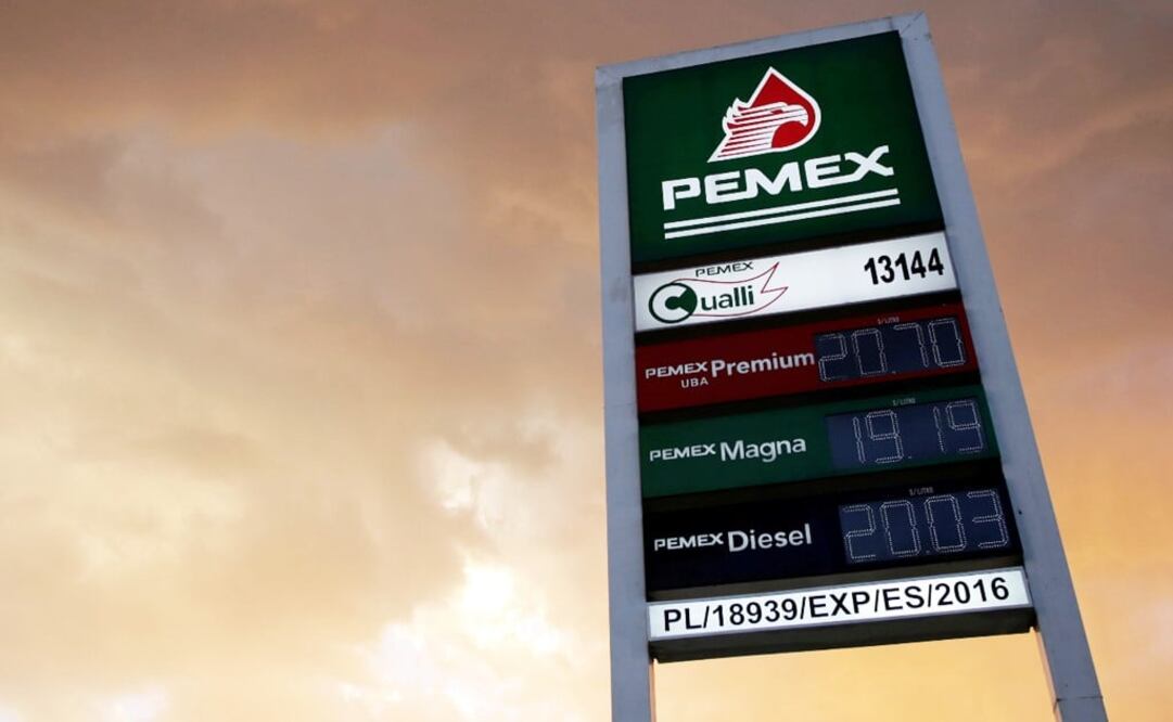 President López Obrador has vowed to rescue Pemex - Photo: Daniel Becerril/REUTERS