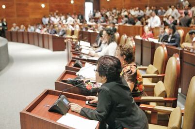 Congreso de Oaxaca quita fuero a funcionarios