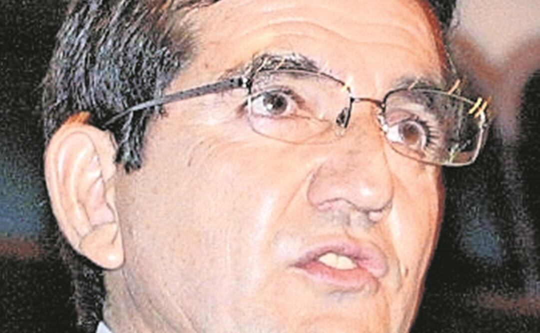 Guerra sucia y hackeo, denuncia candidato