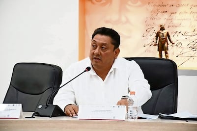 ¿Apunta fiscal estatal a candidatura a gobernador?