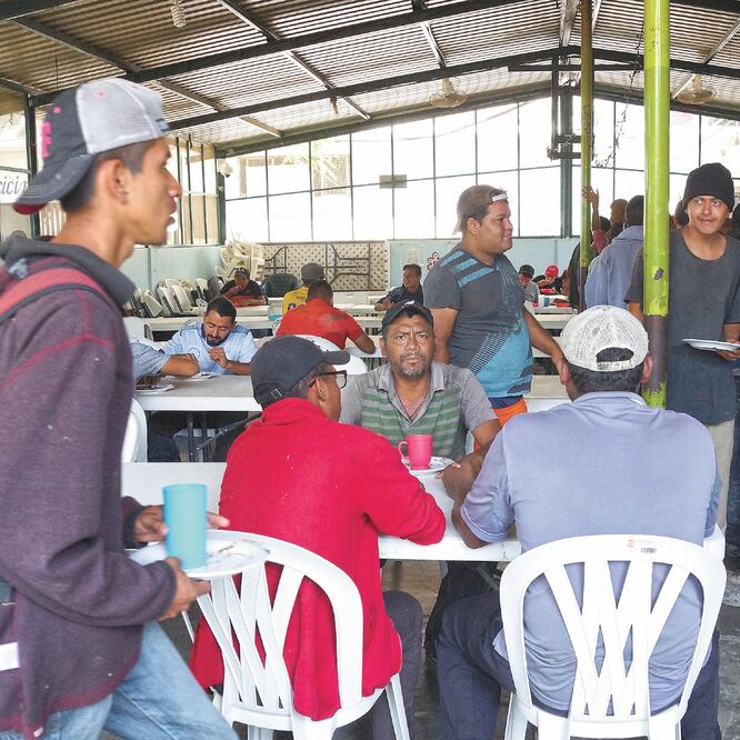 Los migrantes recibirán capacitación para hacer pan, aprender a soldar, pintar y cortar cabello, entre otras actividades. EDWIN HERNÁNDEZ. EL UNIVERSAL