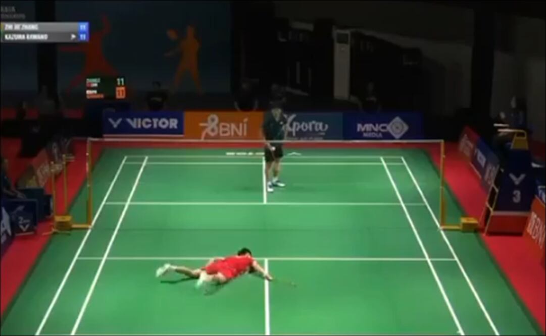 Zhang Zhijie colapsó durante un partido y perdió la vida / FOTO: Especiales