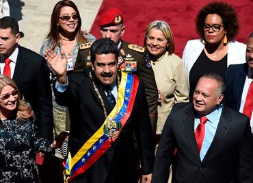 Parlamento de Venezuela aprueba declarar a Maduro "usurpador de la presidencia"