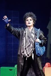 Empieza el reinado de Lolita Cortés en musicales