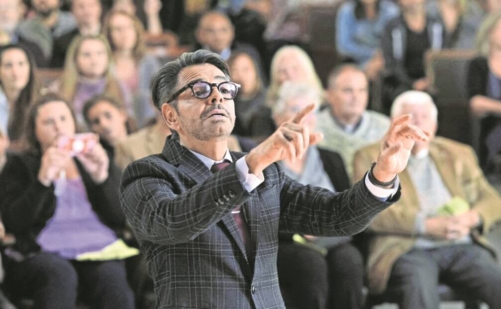 Eugenio Derbez piensa en su relevo