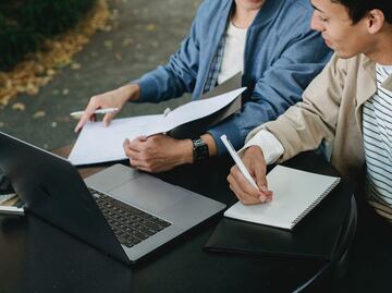 Certifícate de manera gratuita en inteligencia artificial y nube con estos cursos