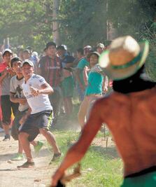 Conteo da triunfo a Evo; lo cuestionan