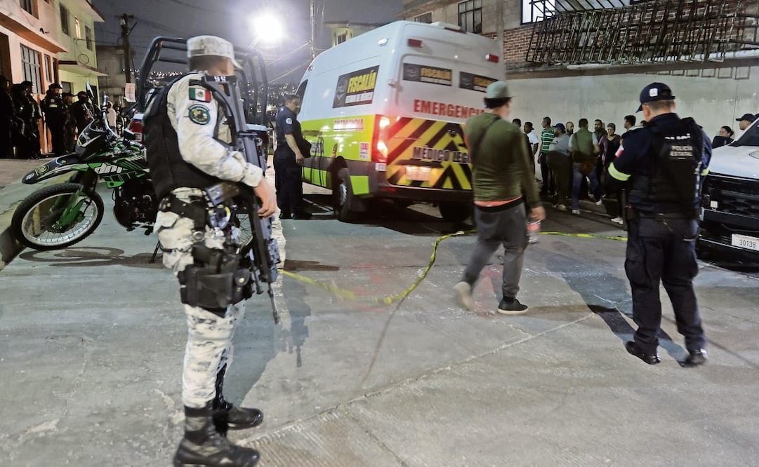 Oswaldo iba acompañado por una menor de 15 años cuando fue interceptado por 2 sujetos. (24/04/2025) Foto: Francisco Rodríguez | El Universal