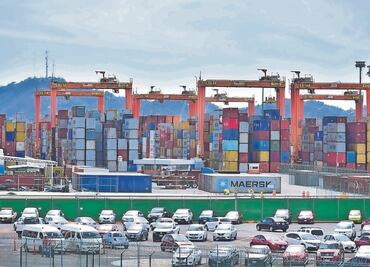 Estiman normalizar operaciones en puerto de Manzanillo en una semana; quejas contra militares afectan operación