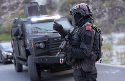 Convoy de vacunación queda en medio de ataque armado; muere un policía en NL 